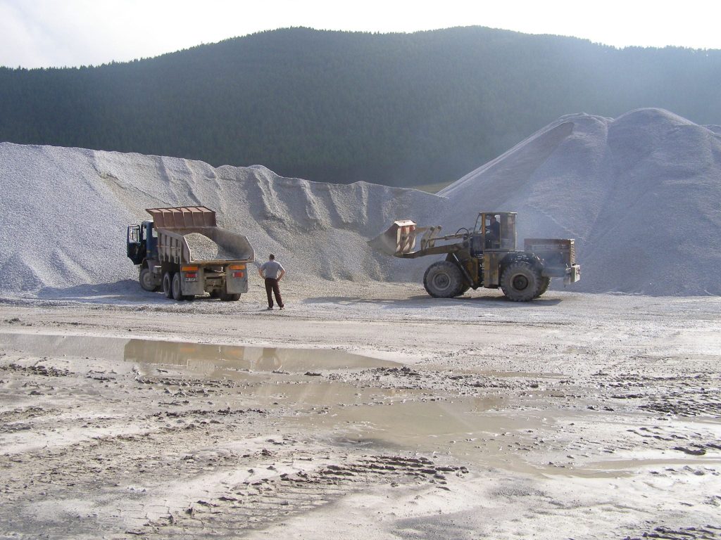 exploatare piatra dolomita