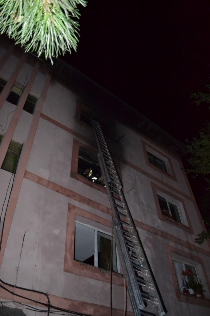 incendiu garsoniera bloc (8) italianul