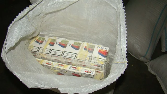 tigari de contrabanda in saci de faina (1)