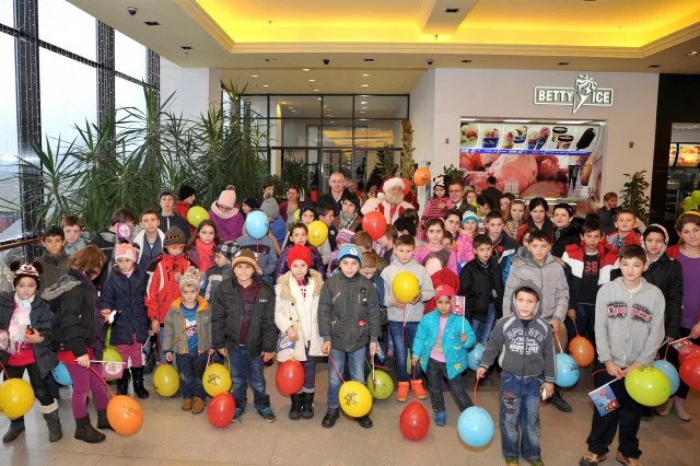 daruieste un zambet  - rotary suceava 2014 (1)