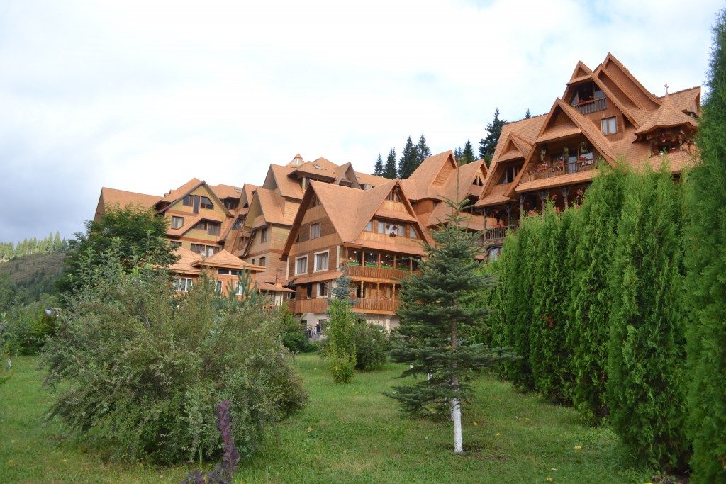 complex monahal dorna arini