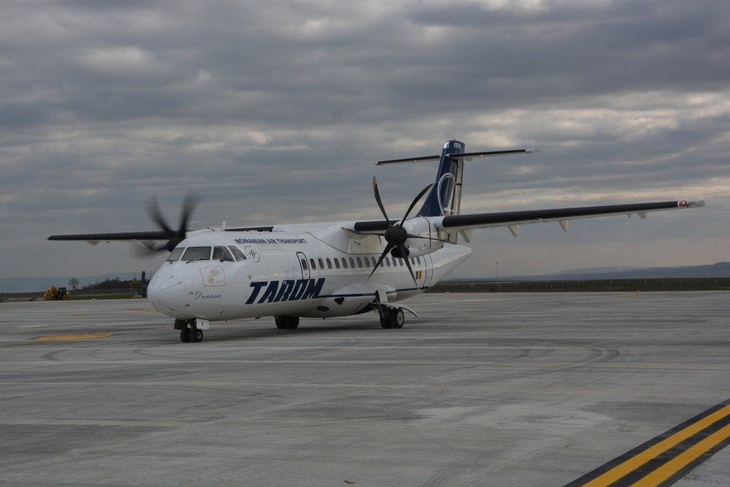 aeroport avion tarom (32)