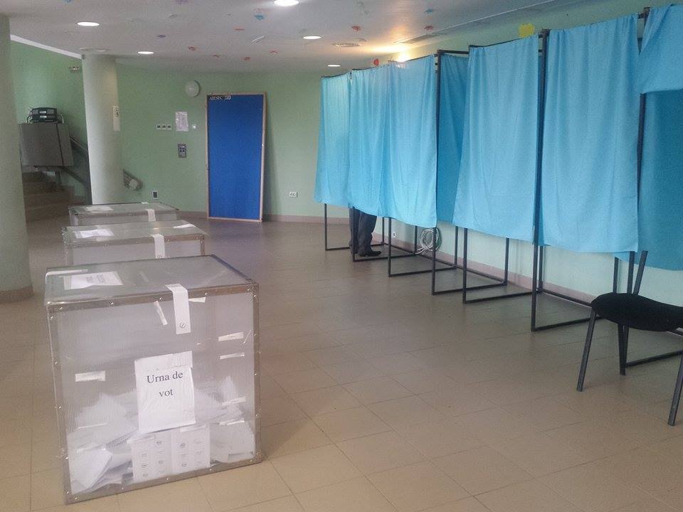 alegeri usv urna de vot sectie de votare (1)