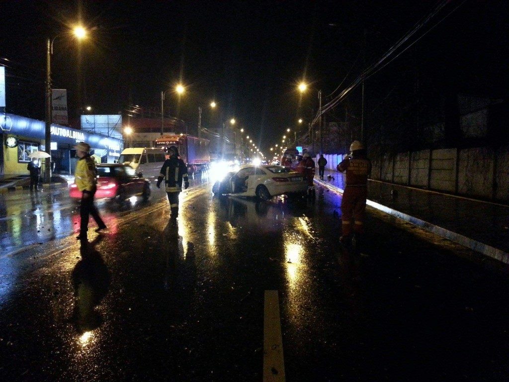 stalp iluminat accident isu smurd (7)