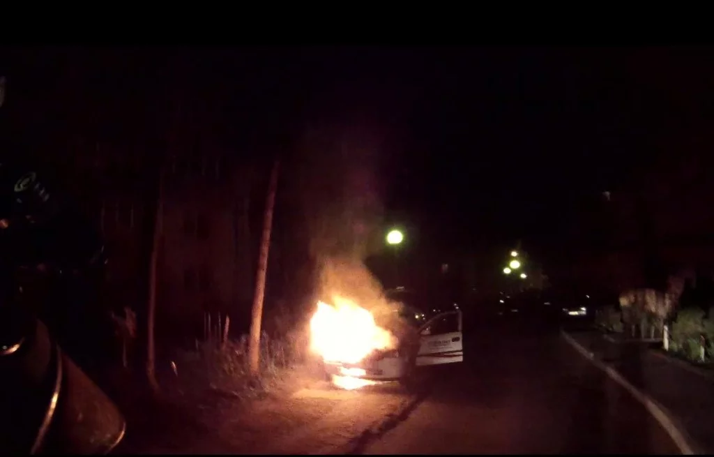 incendiu autoturism