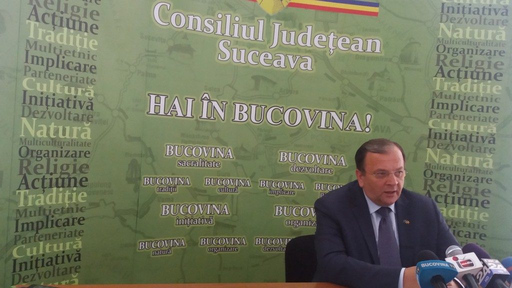 Flutur la prima conferinta de presa din mandatul 2016-2020 (2)