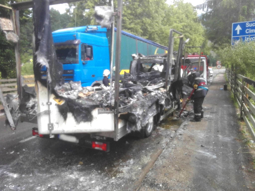 autoutilitara remorca incendiu isu masina dn 17 (1)