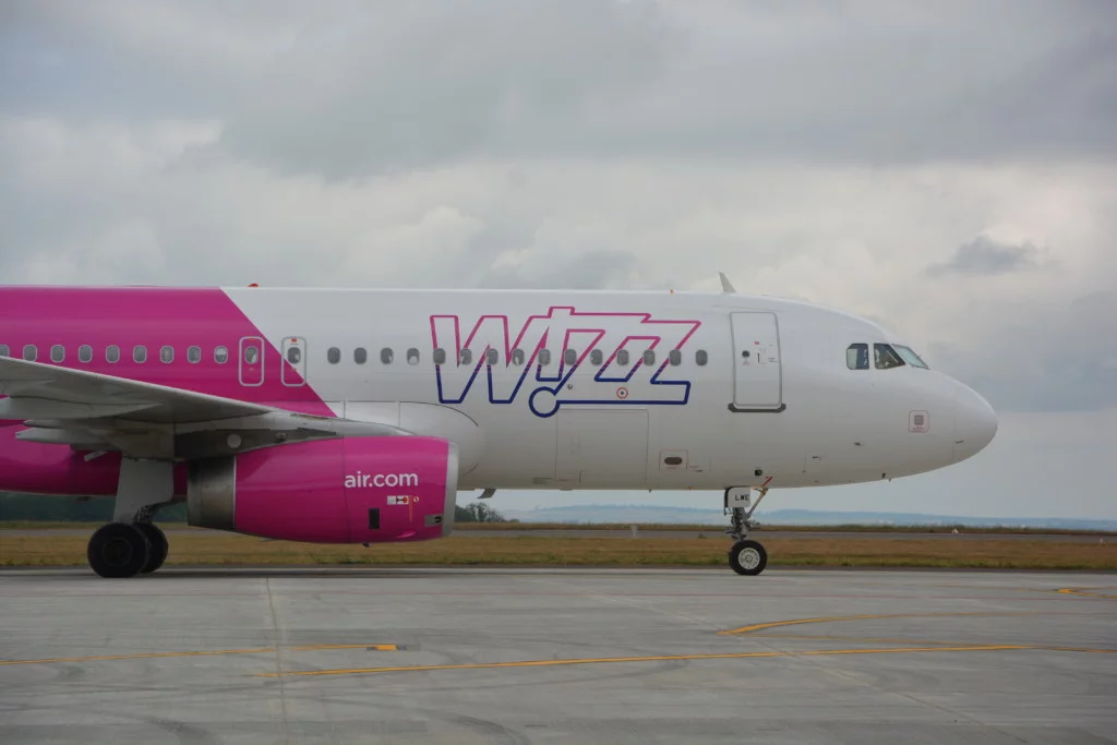 Flutur wizz avion dansatori buciume (85)