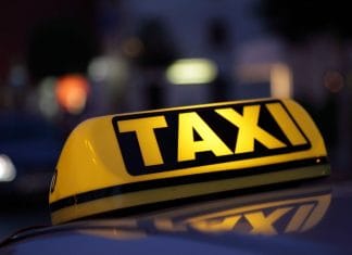 Parchetul Judecătoriei Suceava: Bătrână de 89 de ani înșelată cu peste 6000 de euro după ce a fost păcălită că nepoata sa a fost accidentată și trebuie transportată cu avionul la București