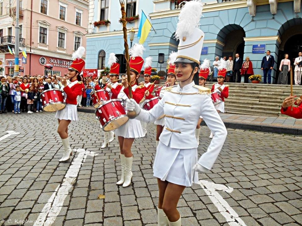 parada-cernauti