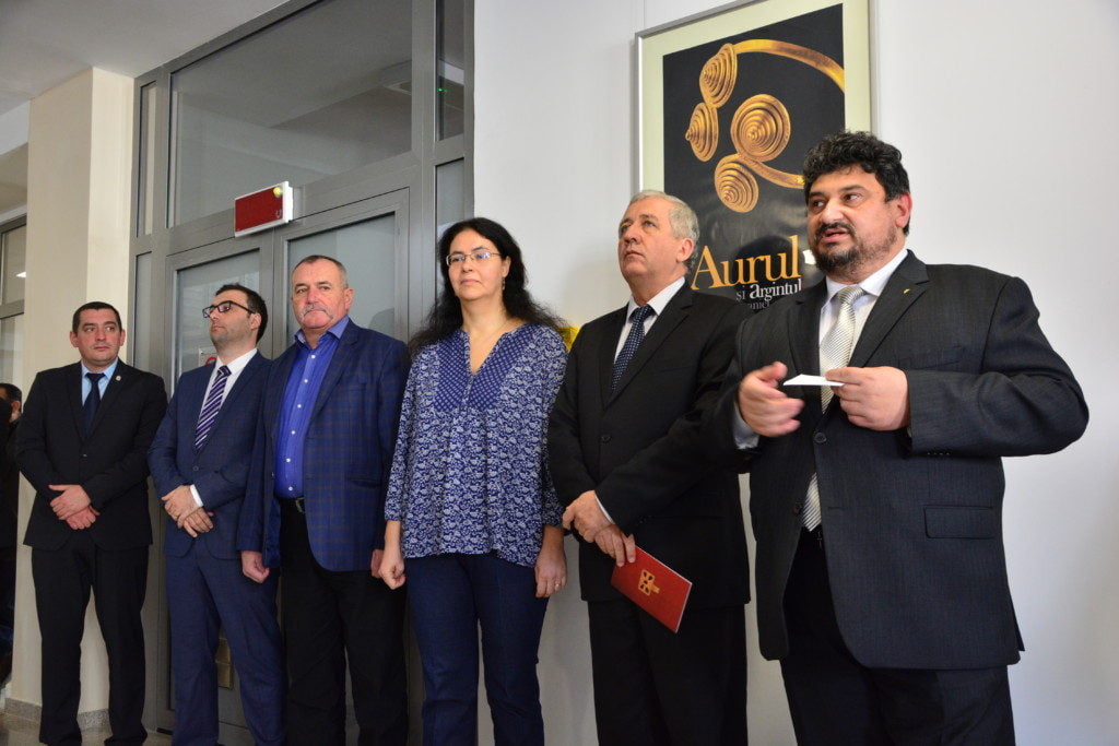 aur-argint-piese-tezaur-muzeu-expozitie-50