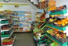 Sticlă de răcoritoare furată cu scandal dintr-un magazin din Frătăuții Noi. Clientul a susținut cu sucul nu se plătește