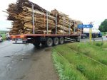 camion-lemne-tren-1