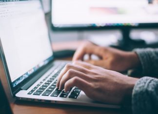 Tendințe Fintech Esențiale pentru Afaceri