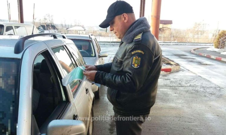 Ucrainean depistat în PTF Siret la volanul unui Volkswagen Touran căutat de doi ani de autoritățile din Germania. Mașina avea numere provizorii de România