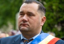 Agresiune în Mitocu Dragomirnei: Primarul Radu Reziuc, cercetat penal pentru loviri, lipsire de libertate și nerespectarea regimului armelor după reclamația concubinei și a fiicei acesteia
