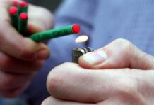 Tânăr de 25 de ani din Broșteni, prins în flagrant cu petarde interzise de categoria P1. Poliția Suceava reamintește că acesta pot fi utilizate doar de pirotehnicieni autorizați