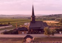 Hramul Sfintei Ecaterina la Biserica din Sfântu Ilie: Preasfințitul Teofil Trotușanul va sluji Liturghia Arhierească