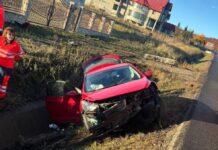FOTO//Accident rutier în Ilișești: O femeie transportată la spital