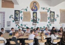 Peste 7.500 de copii și tineri din județul Suceava au citit într-o oră Sfânta Scriptură pentru a marca Ziua Bibliei. Lor li s-au alăturat elevi din București, județele Bacău, Brașov, Buzău, Galați, Maramureș, Satu Mare și Vaslui, din Portugalia și din Protopopiatul Cantemirului și Tigheciului