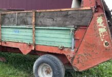 Tragedie în comuna Straja: Un bărbat a murit prins în utilajul de împrăștiat gunoi