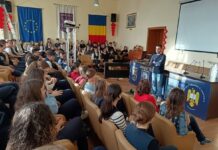 Fostul elev al Colegiului Național „Ștefan cel Mare” Suceava, David Turturean, student la MIT, a împărtășit elevilor colegiului experiența sa