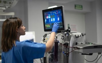 Ce este dializa și când este recomandată? dializa medical doctor analize