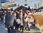 obiceiuri traditii plugusor anul nou parada (31)