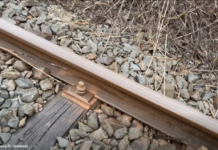 „Ai curaj să te sui în trenul de Putna?” – tirfoanele de la calea ferată în Vicovu de Jos se scot cu două degete