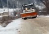 Prefectul Sucevei reacționează la imaginile cu drumuri necurățate: Sancțiuni pentru operator și apel la prudență în trafic
