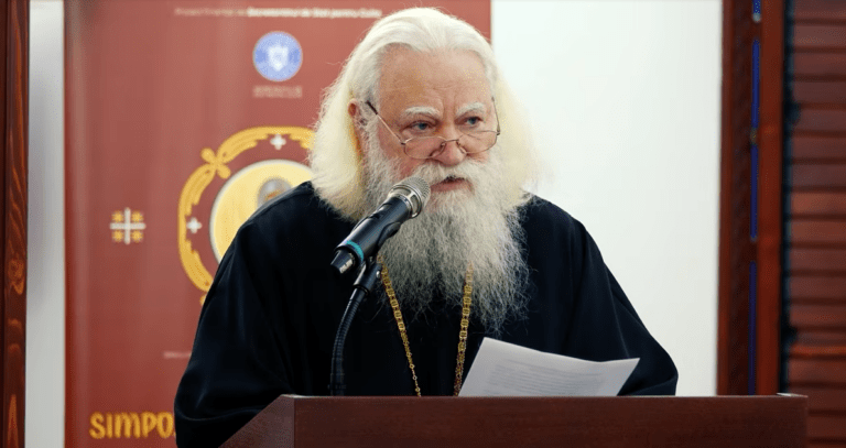 IPS Calinic îi liniștește pe cei speriați de cartea de identitate electronică cu cip: Cipurile nu mai sunt o sperietoare pentru că sunt multe alte metode de a ține omul sub control
