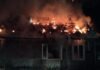 Incendiu la o casă din Pârteștii de Jos de la un conductor electric defect. Pompierii au salvat două locuințe învecinate