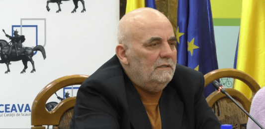 Vasile Rîmbu își asumă greșelile și anunță consilier pe comunicare, că s-a lăsat de fumat și că nu va mai flutura mâinile în timp ce se adresează Consiliului Local