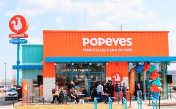 Popeyes s-a deschis la Iulius Mall Suceava: peste 2.000 de persoane în prima zi și Drive-Thru deschis non-stop