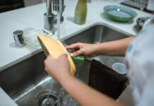 Cele mai frecvente greșeli în alegerea unei chiuvete de bucătărie și cum să le eviți