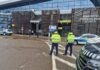 Poliția Transporturi Suceava: Amenzi și certificate de înmatriculare retrase în urma verificării legalității serviciilor de taxi și transport alternativ în zona Aeroportului Suceava