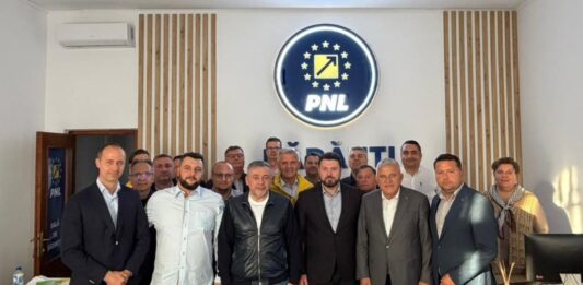 Bogdan Loghin, primarul de Rădăuți, reprimit în PNL la mai bine de un an de când a fost exclus pentru că susținea tandemul Nicușor Dan președinte-Ilie Bolojan prim ministru