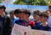Marș cu aproape 2000 de elevi și simulare de accident rutier în centrul Sucevei