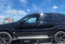 Autoturism căutat de autoritățile italiene, depistat în PTF Siret. Doi cetățeni, cercetați pentru tăinuire