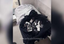 Două femei din Ucraina depistate în PTF Siret cu sute de articole de îmbrăcăminte contrafăcute