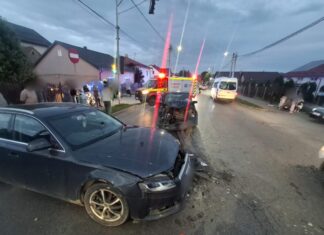 Accident în Ițcani: O tânără a fost transportată la spital