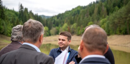 Gheorghe Șoldan anunță soluționarea problemei apei potabile în Solca după finalizarea lucrărilor de decolmatare a lacului de acumulare și punere în siguranță a barajului