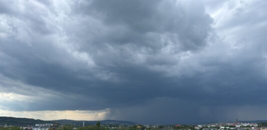 ATENȚIONARE METEO COD GALBEN de instabilitate atmosferică în județul Suceava