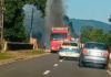 Incendiu la un autocamion încărcat cu tocătură de lemn în Vicovu de Jos. Pompierii au salvat încărcătura