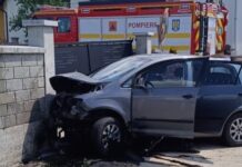 Cinci răniți între care trei copii la spital după ce mașina a lovit un cap de pod în localitatea Satu Mare