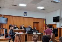 Educație pentru viață și responsabilitate juridică. ISJ Suceava a marcat Ziua Justiției prin „Procesul simulat – Traficul și consumul de droguri”