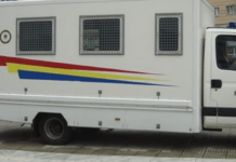 Tânărul din Șcheia arestat preventiv pentru înșelăciune prin metoda Accidentul cu prejudiciu de 35.000 de euri, condamnat în alt dosar la cinci ani și două luni de închisoare