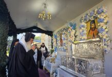 Hramul istoric al Mănăstirii Putna – Adormirea Maicii Domnului, a început prin aducerea spre închinare a moaștelor Sfântului Ierarh Iacob Putneanul