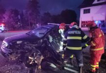 Accident rutier la Poiana Stampei. Un bărbat a rămas încarcerat și a fost extras de salvatori