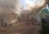 Incendiu la o gospodărie din municipiul Suceava. Pompierii intervin cu două autospeciale